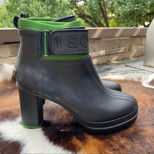 Sorel Platform Boot SZ 10